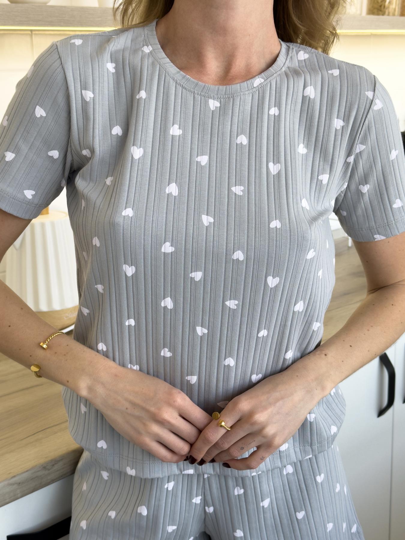 Піжама жіноча із трикотажу Cloudy Heart (футболка та шорти)