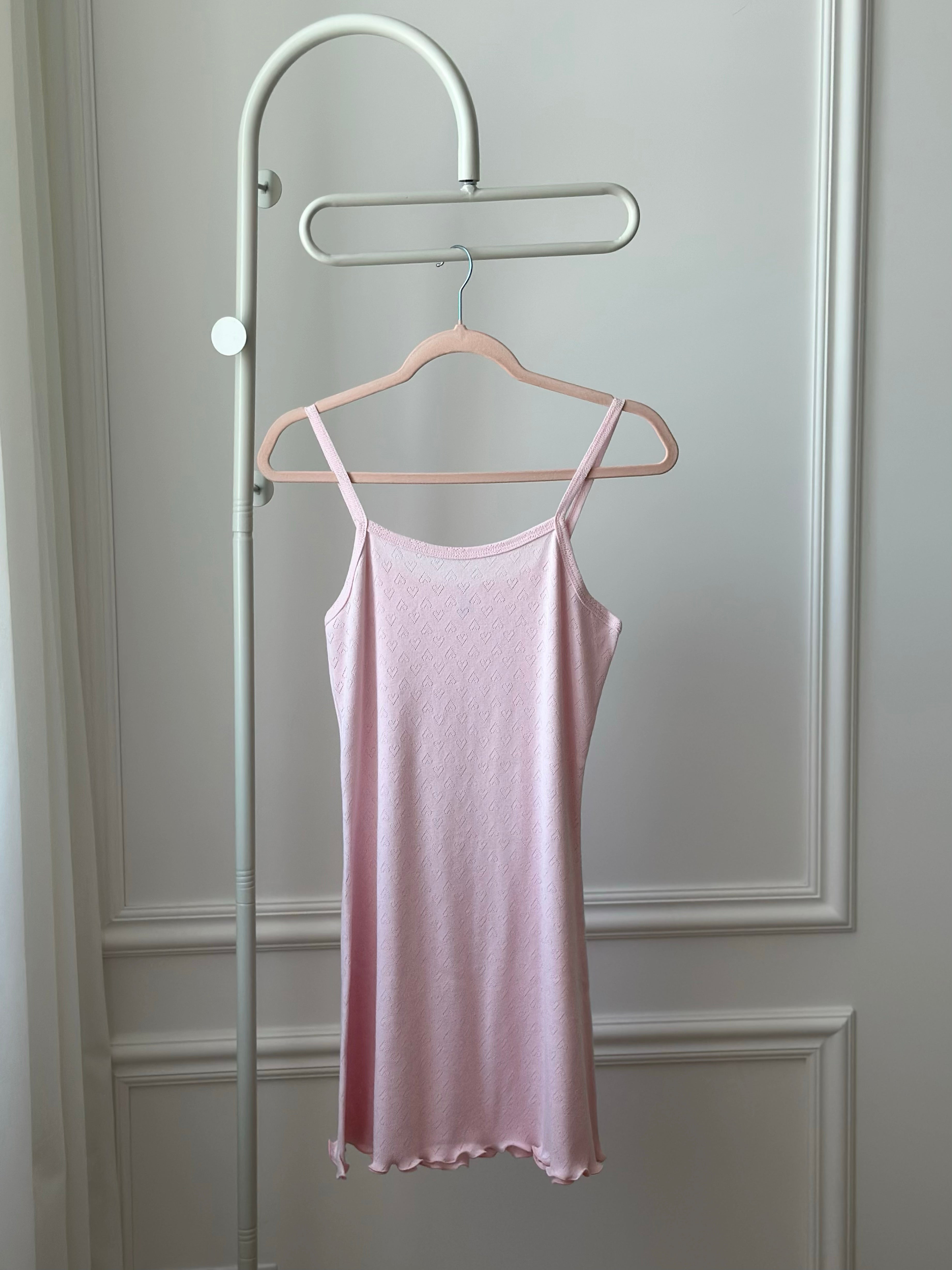 Піжамна сорочка жіноча із трикотажу Rose Amour з рюшами