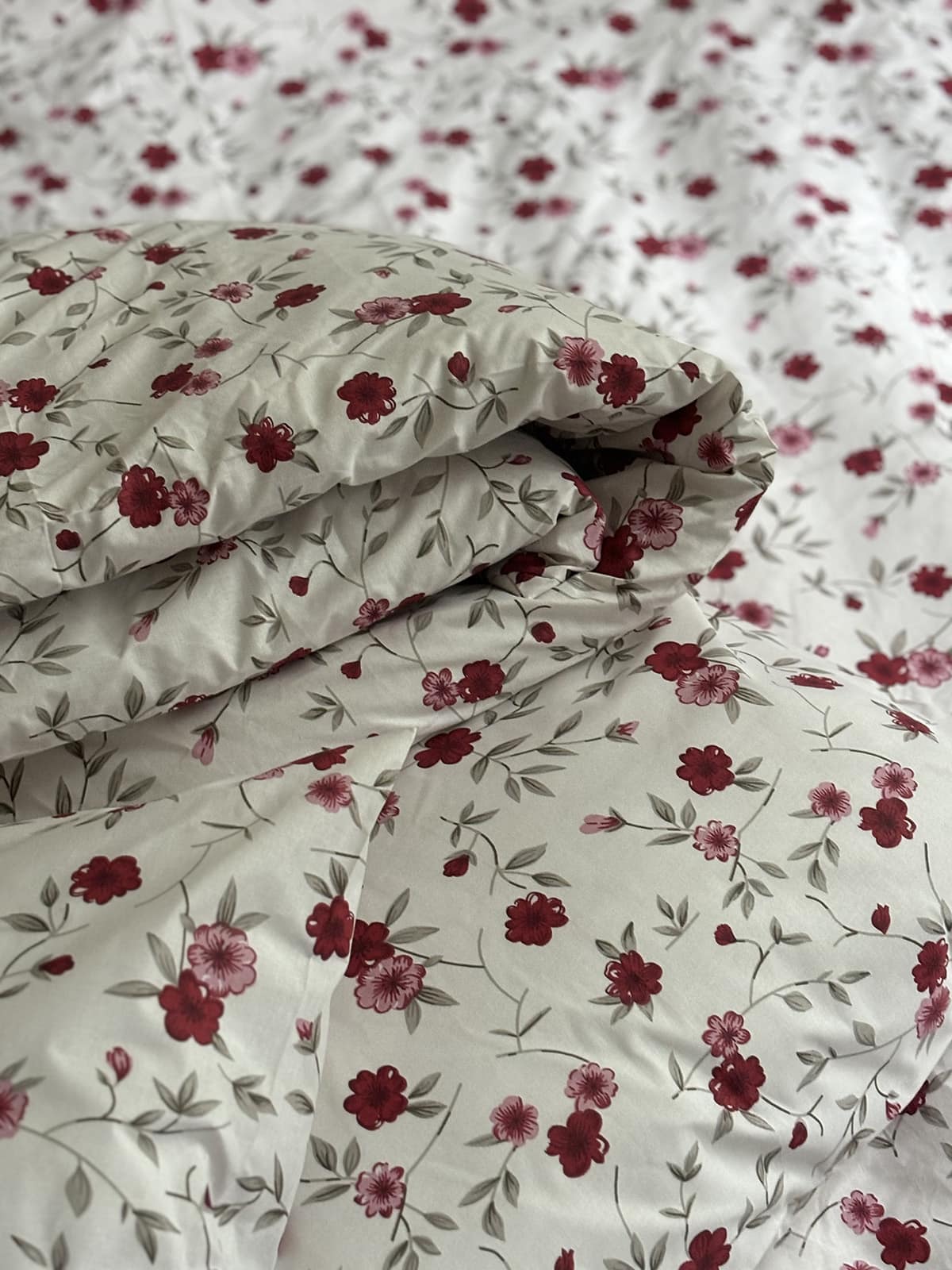 Комплект постільної білизни із бязі Red Flowers