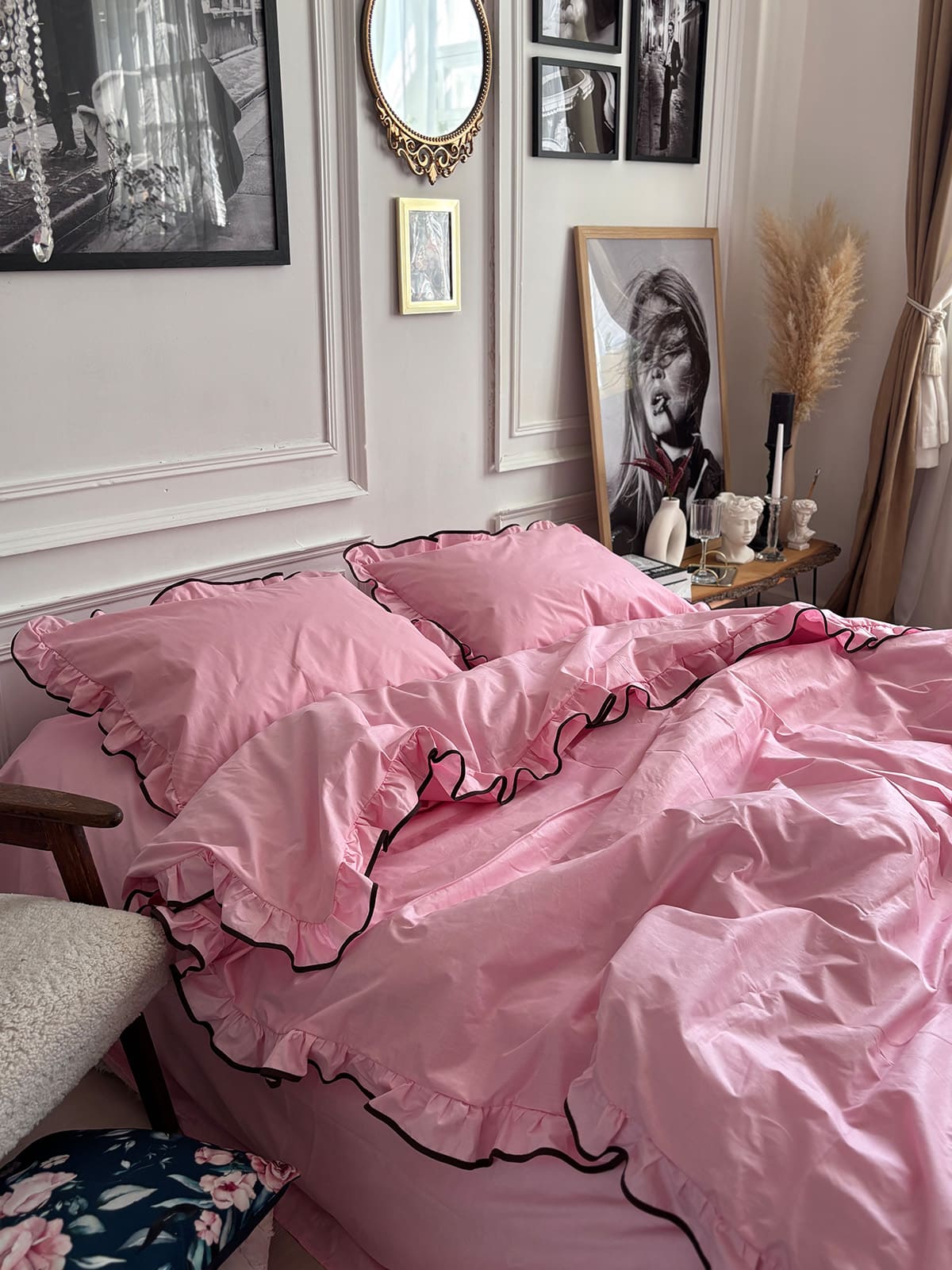 Комплект постільної білизни із бязі Barbie з рюшами