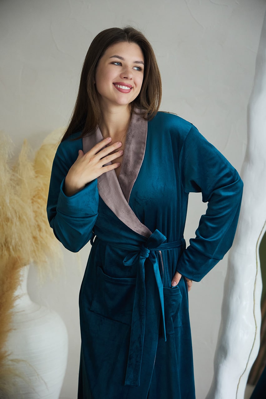 Жіночий халат велюровий Monika