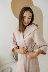 Жіночий халат вафельний з капюшоном