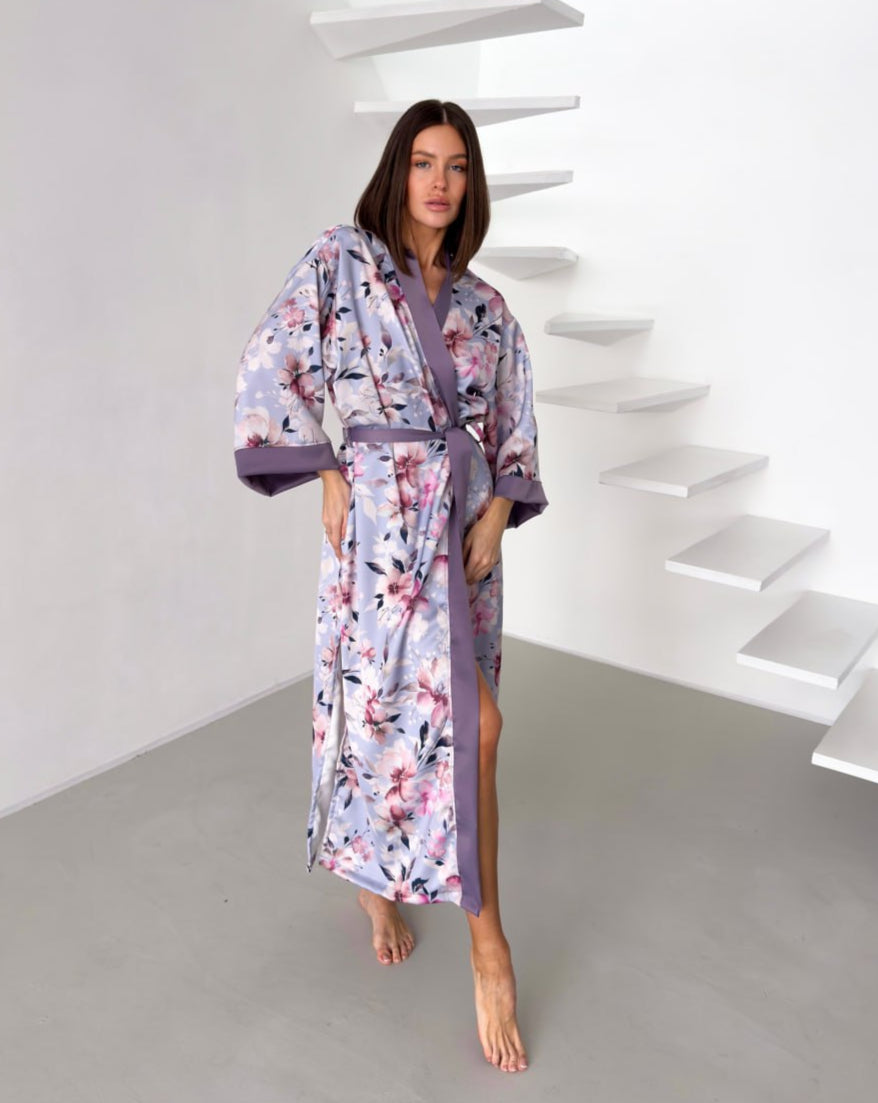 Жіночий халат із шовку Bloom